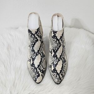 Steve Madden Jain Snakeskin Booties. Never worn